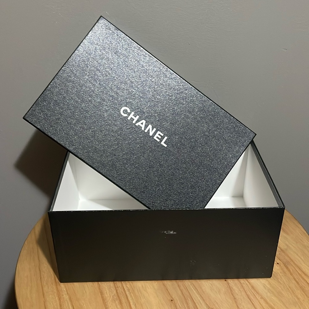 Chanel handbag box